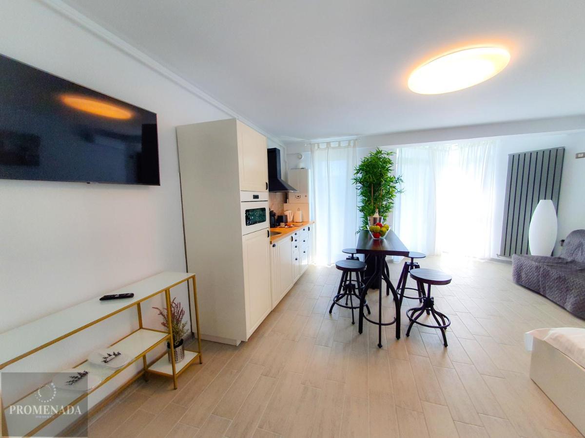Coral Aparthotel Pool & Spa Mamaia Nord Năvodari Eksteriør billede