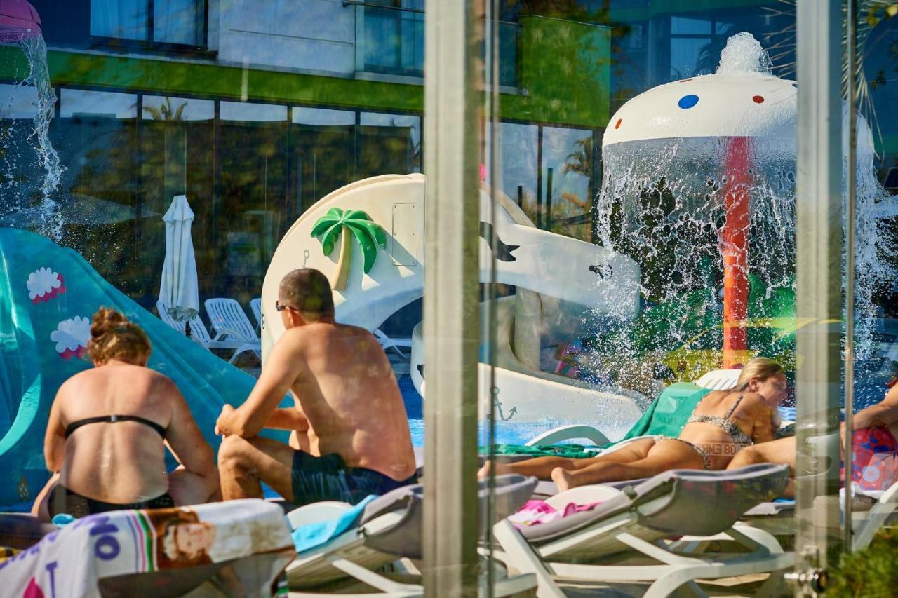 Coral Aparthotel Pool & Spa Mamaia Nord Năvodari Eksteriør billede